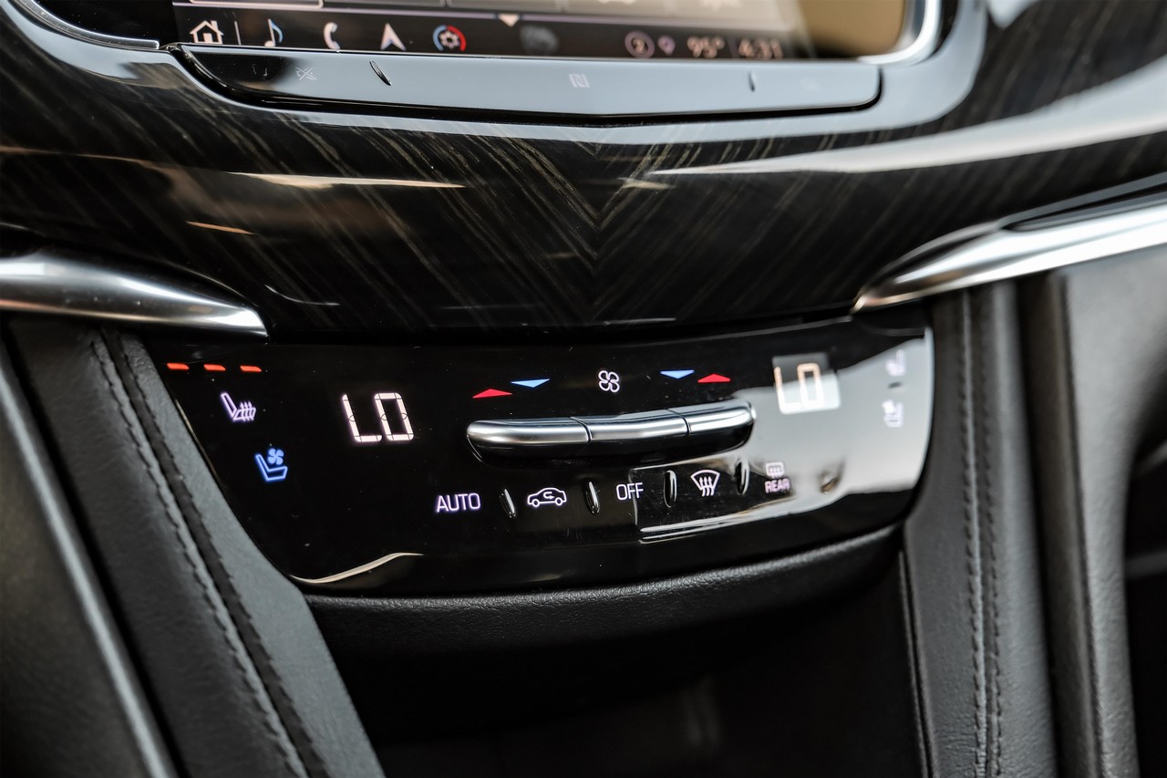 Cadillac XT6 Vehicle Main Gallery Image 24