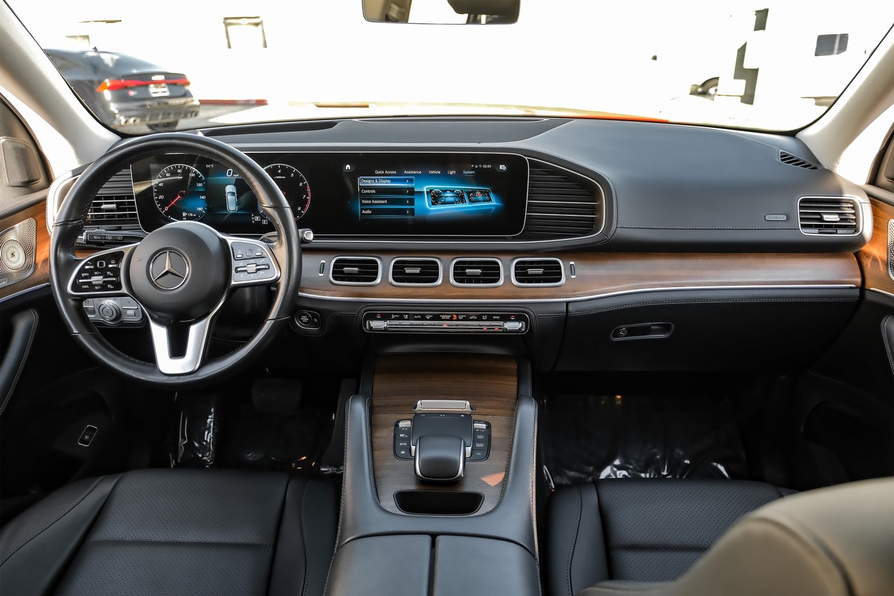 Mercedes-Benz GLE 350 Vehicle Main Gallery Image 15