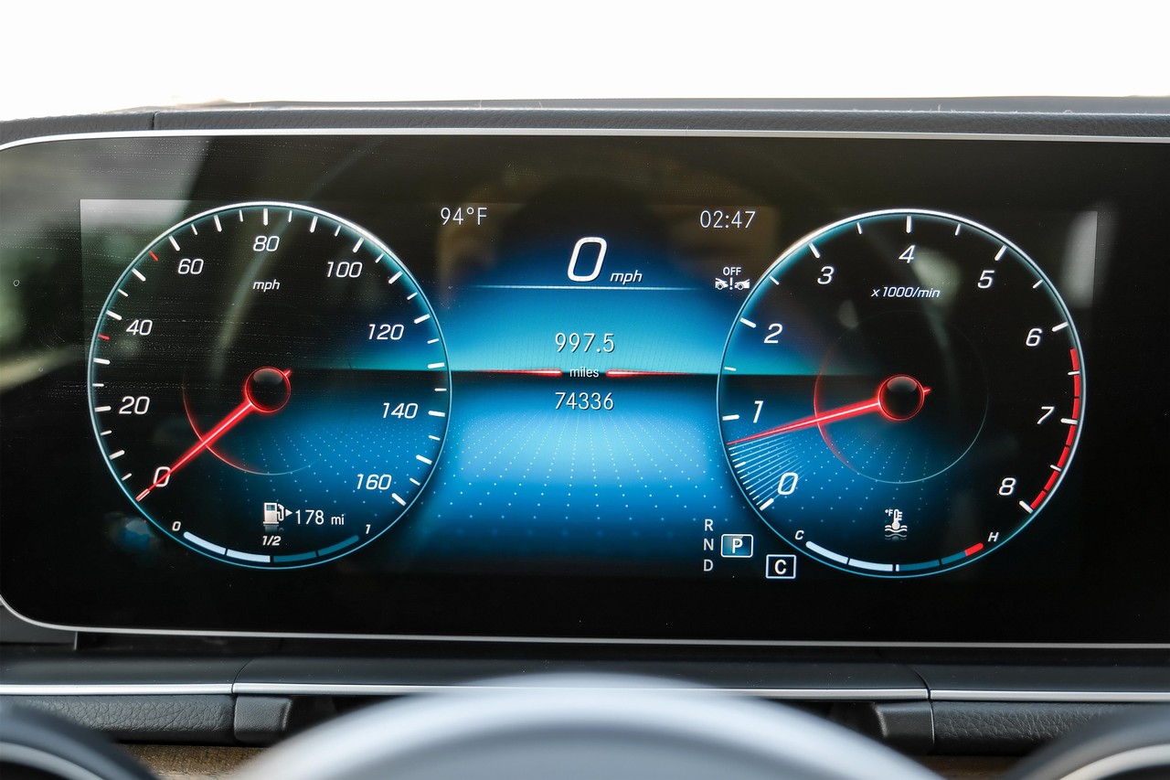 Mercedes-Benz GLE 350 Vehicle Main Gallery Image 19