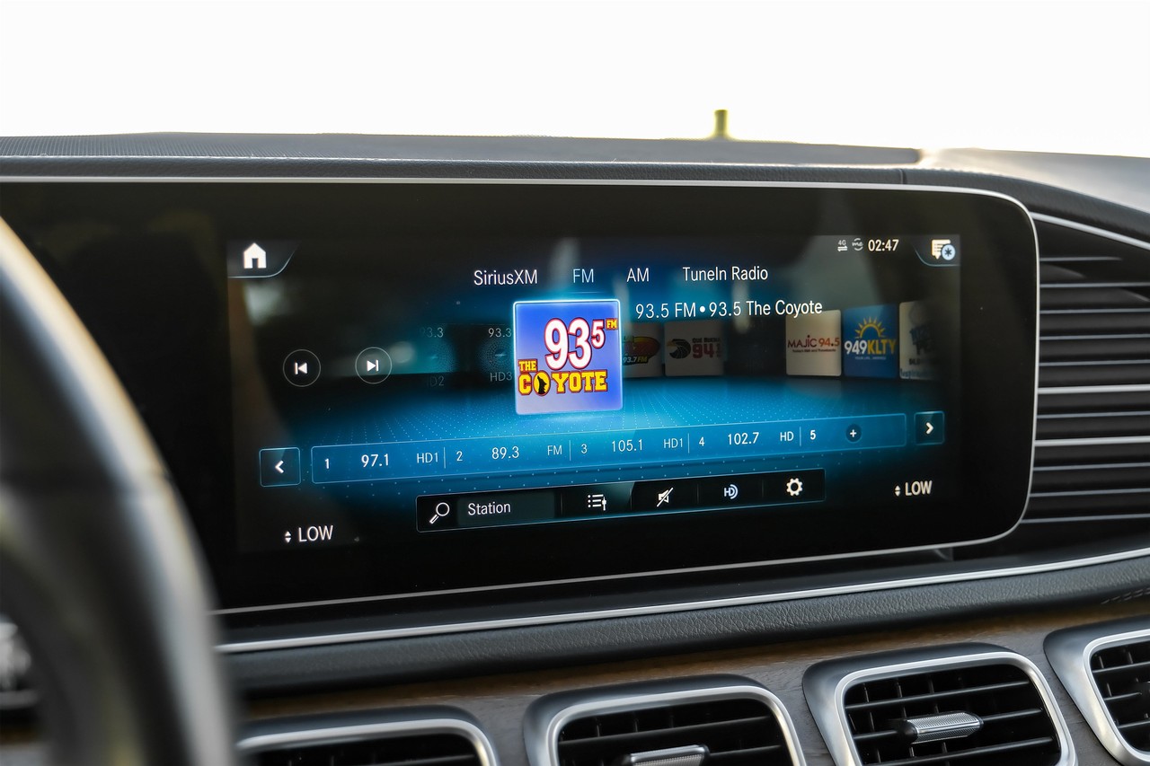 Mercedes-Benz GLE 350 Vehicle Main Gallery Image 31