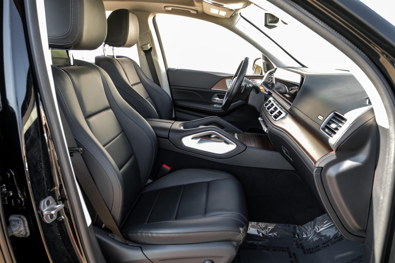 Mercedes-Benz GLE 350 Vehicle Main Gallery Image 33