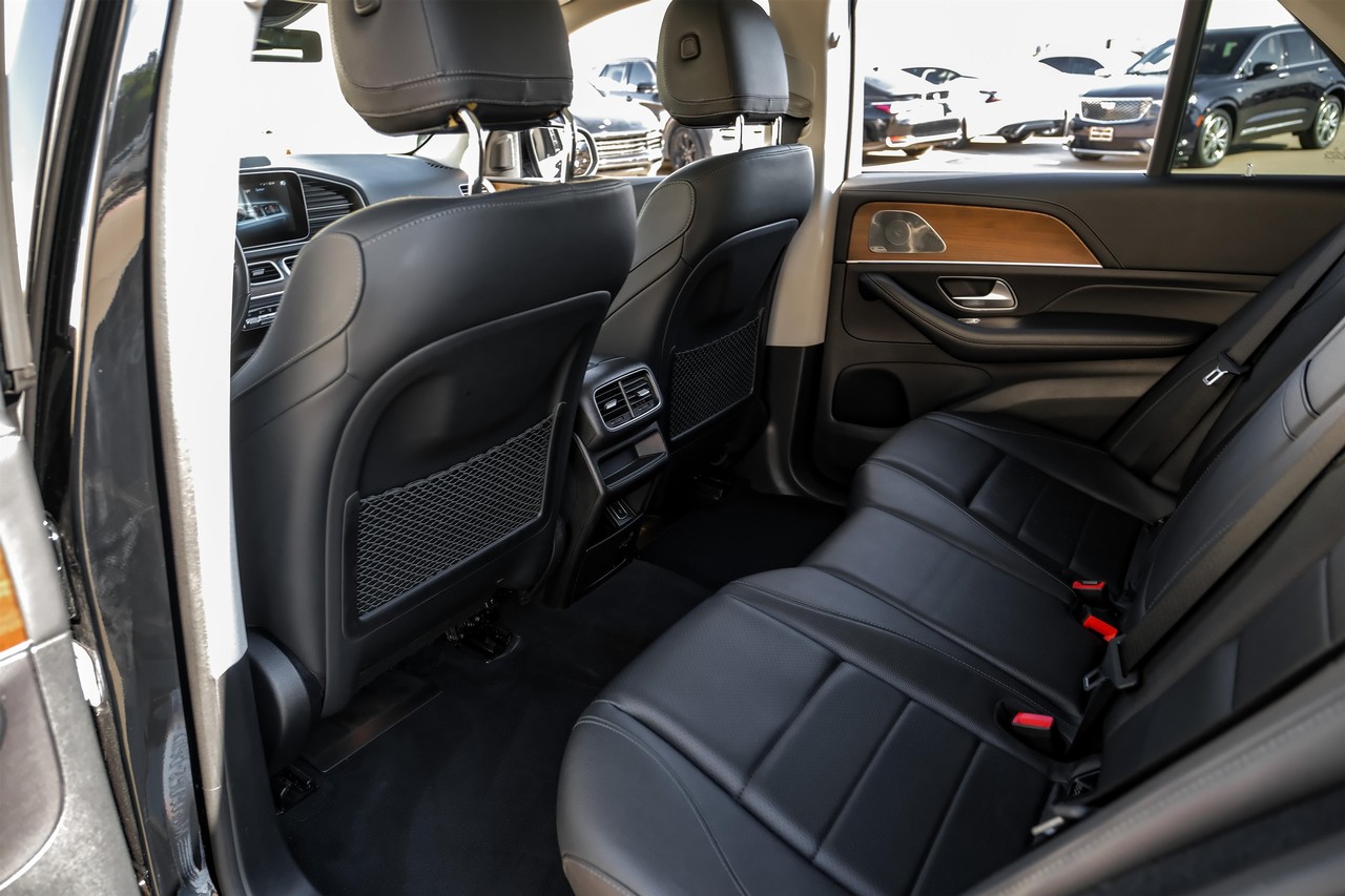 Mercedes-Benz GLE 350 Vehicle Main Gallery Image 37