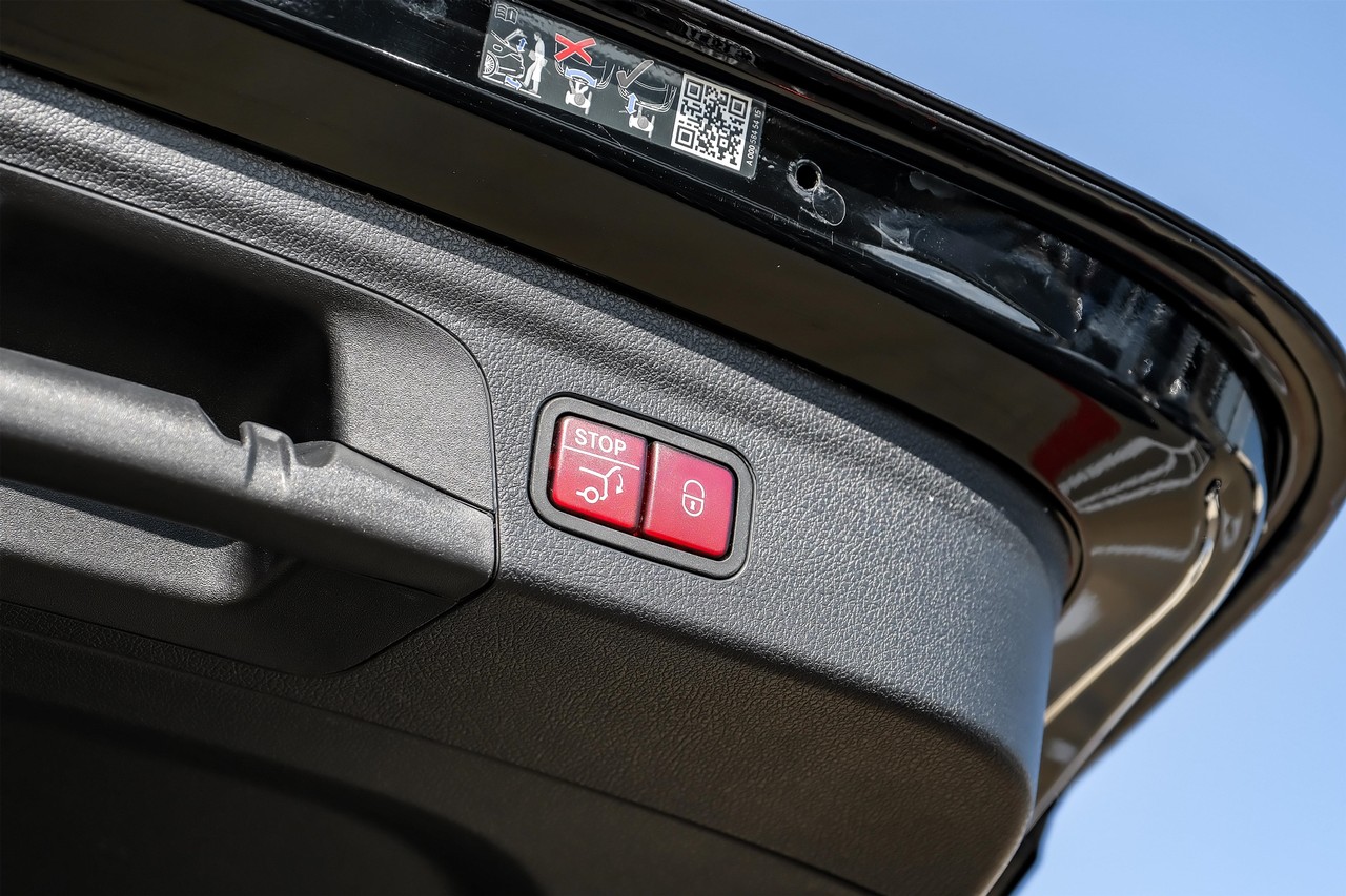 Mercedes-Benz GLE 350 Vehicle Main Gallery Image 50