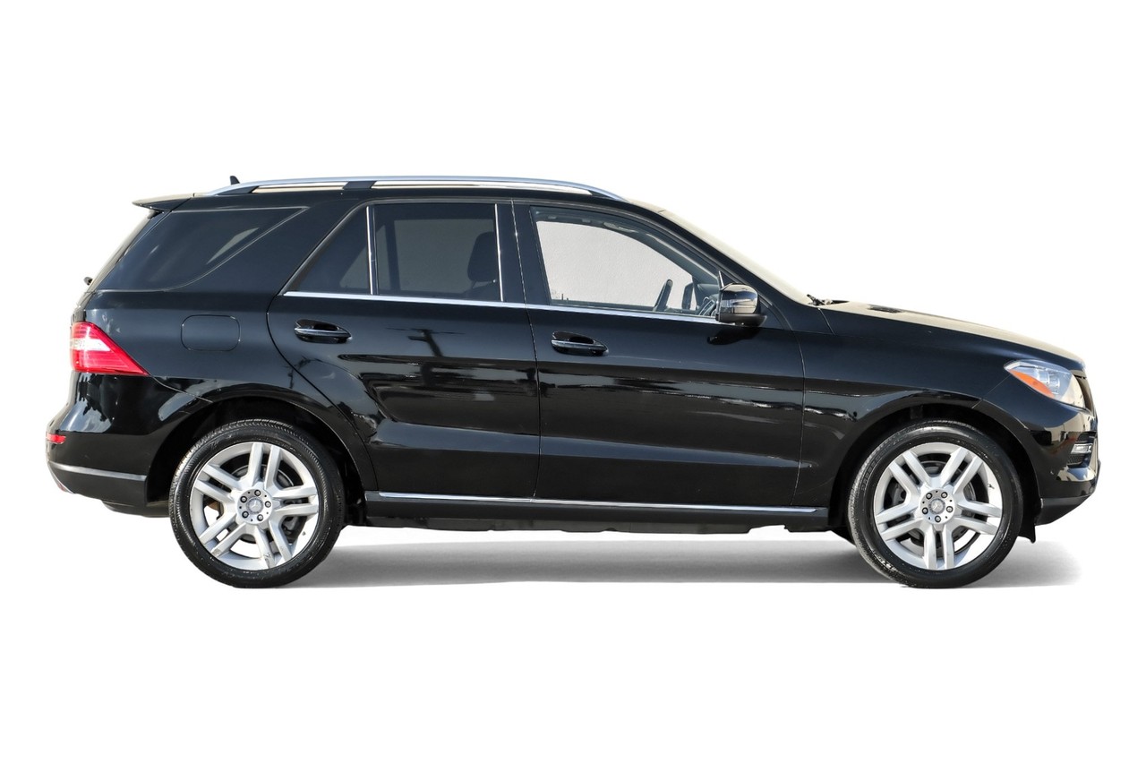 Mercedes-Benz ML 350 Vehicle Main Gallery Image 08