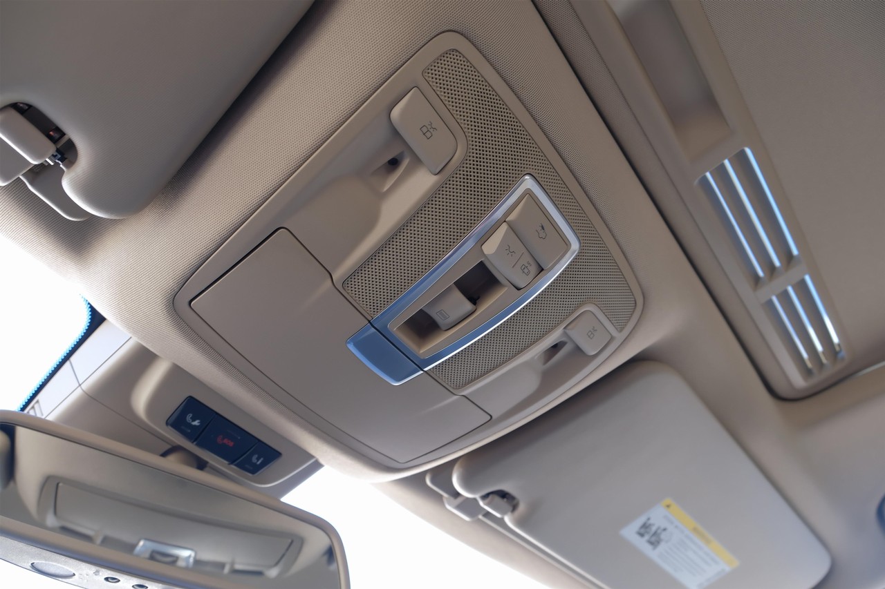Mercedes-Benz ML 350 Vehicle Main Gallery Image 28