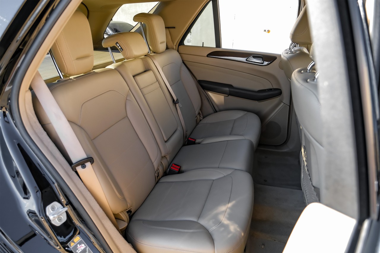 Mercedes-Benz ML 350 Vehicle Main Gallery Image 34