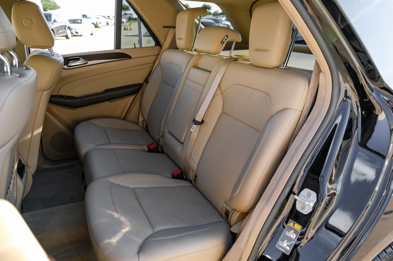 Mercedes-Benz ML 350 Vehicle Main Gallery Image 37