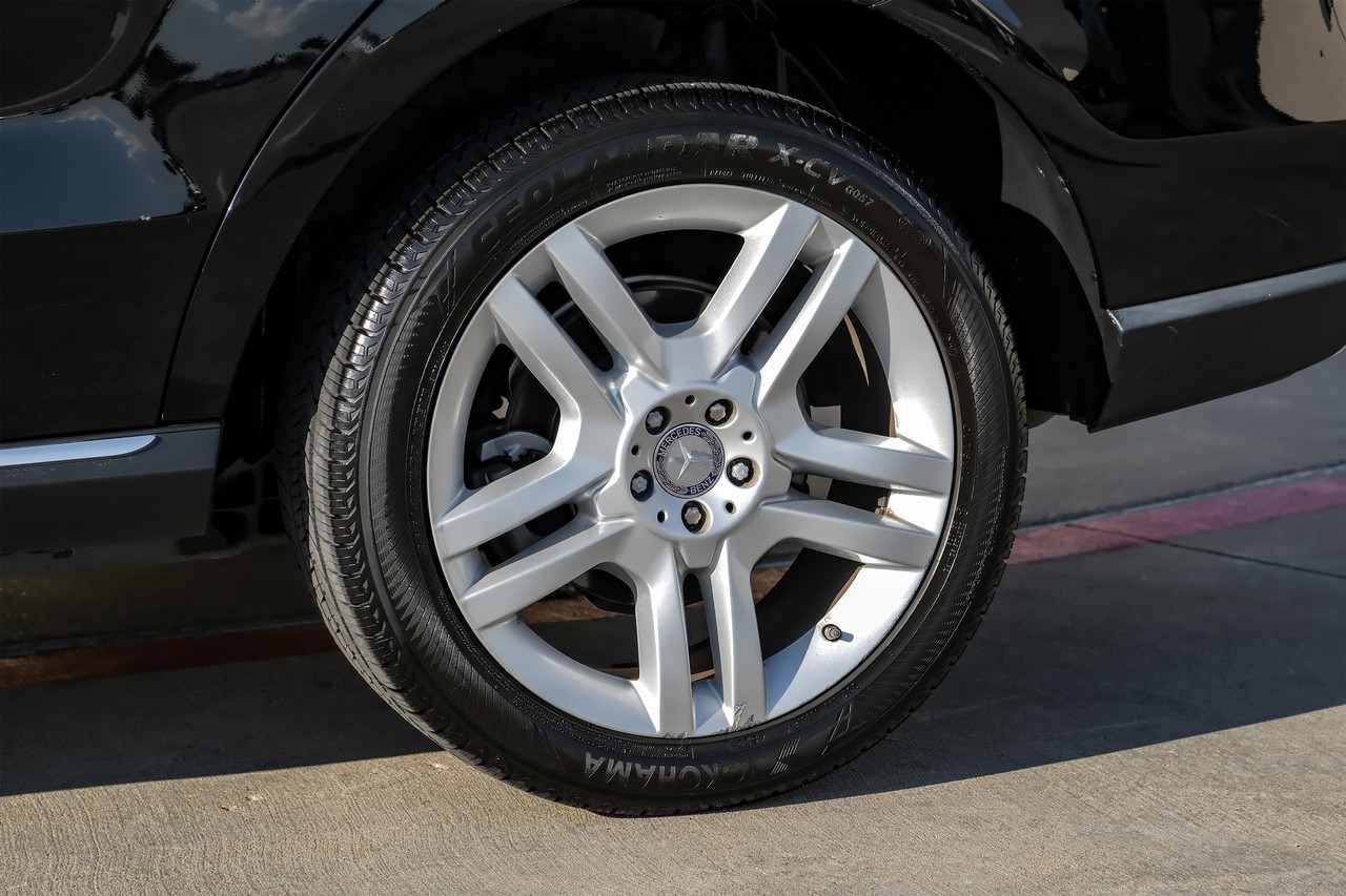 Mercedes-Benz ML 350 Vehicle Main Gallery Image 50