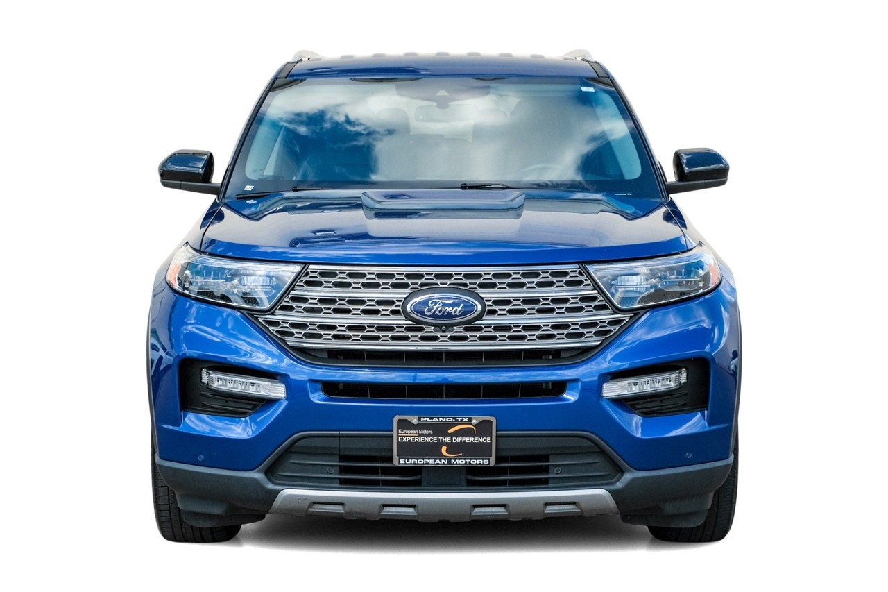 Ford Explorer Vehicle Main Gallery Image 05