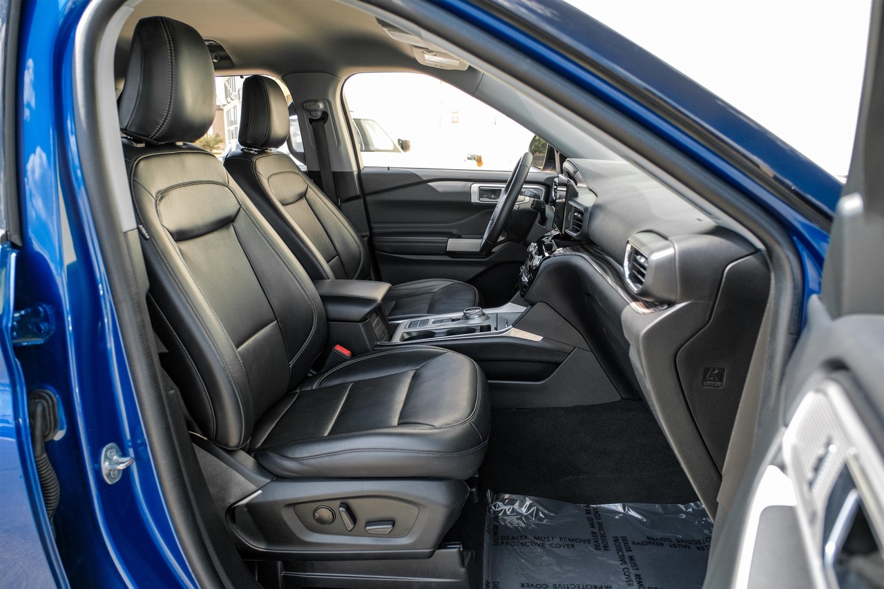 Ford Explorer Vehicle Main Gallery Image 33