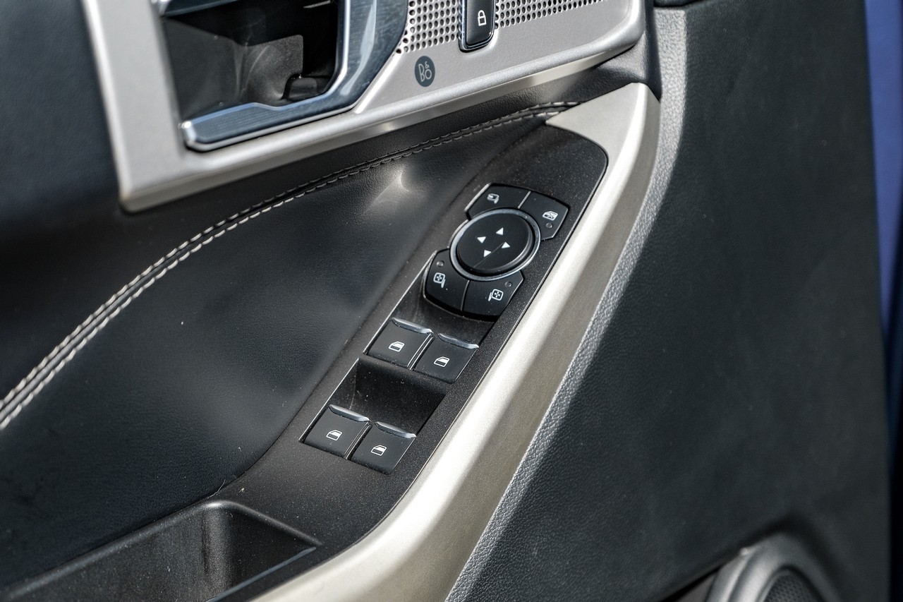Ford Explorer Vehicle Main Gallery Image 43