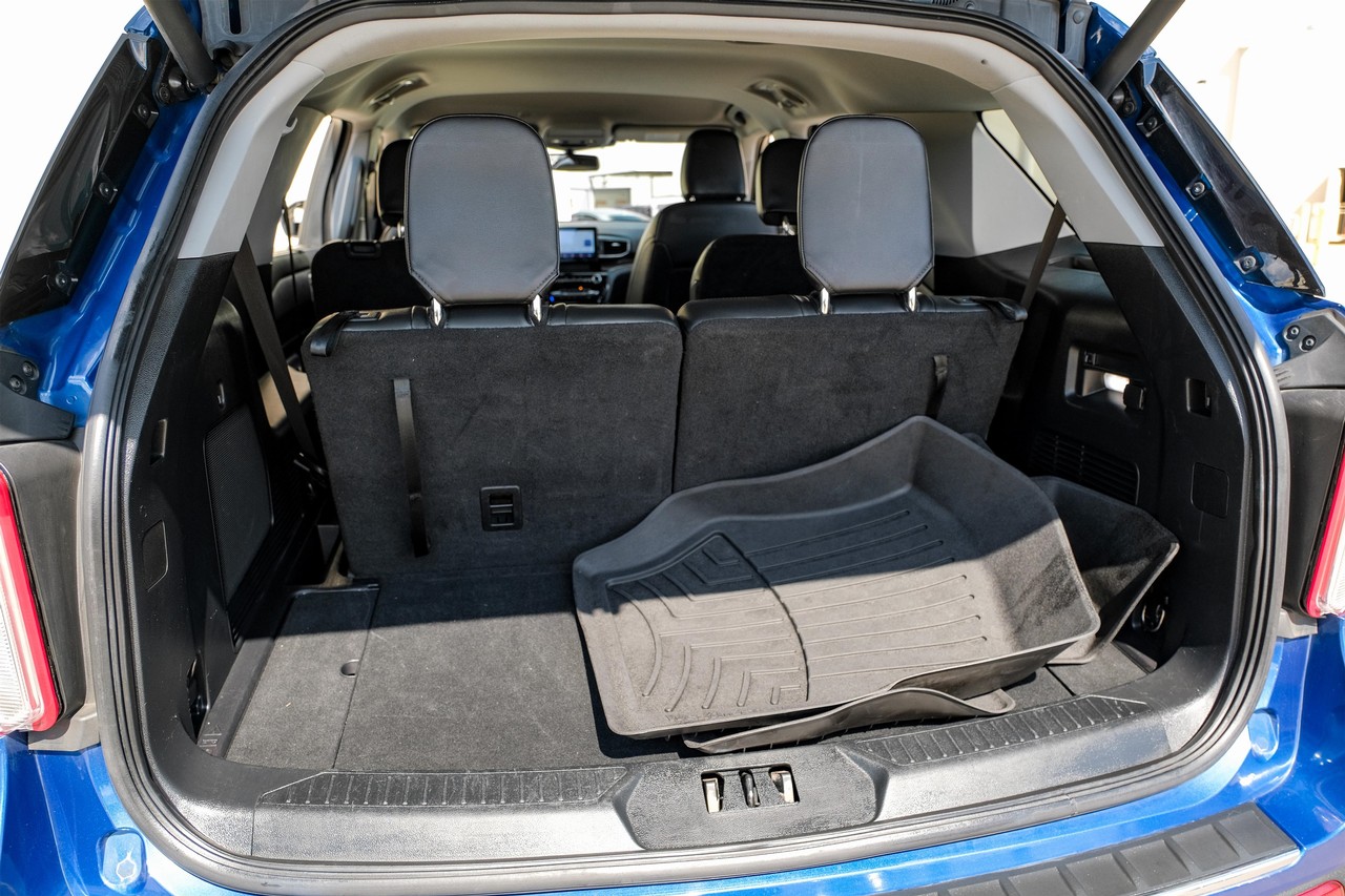 Ford Explorer Vehicle Main Gallery Image 50