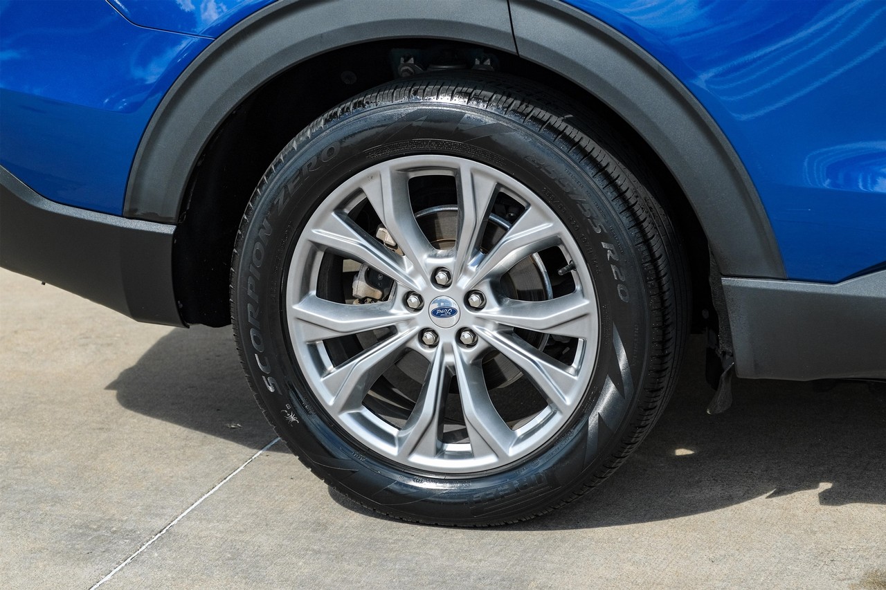 Ford Explorer Vehicle Main Gallery Image 52