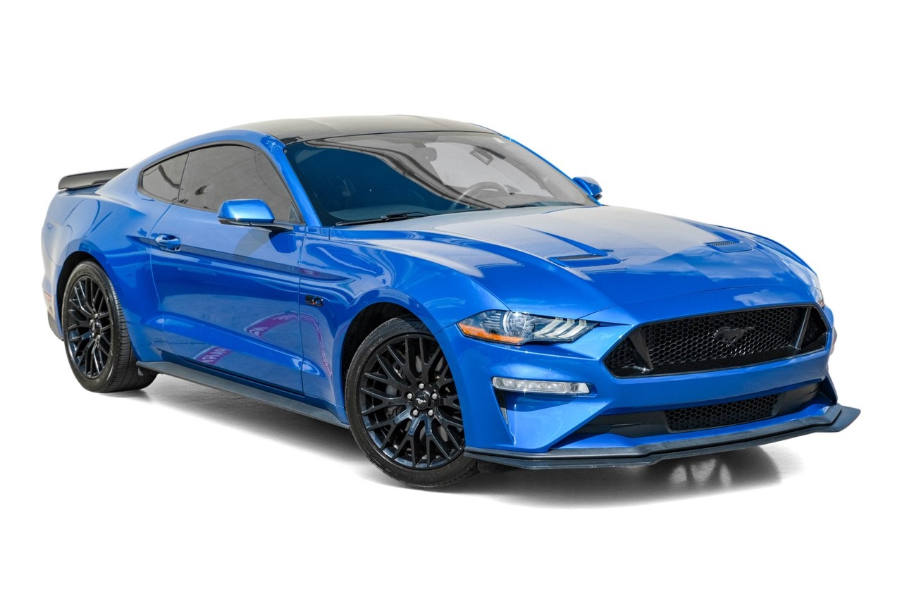 Ford Mustang Vehicle Main Gallery Image 06
