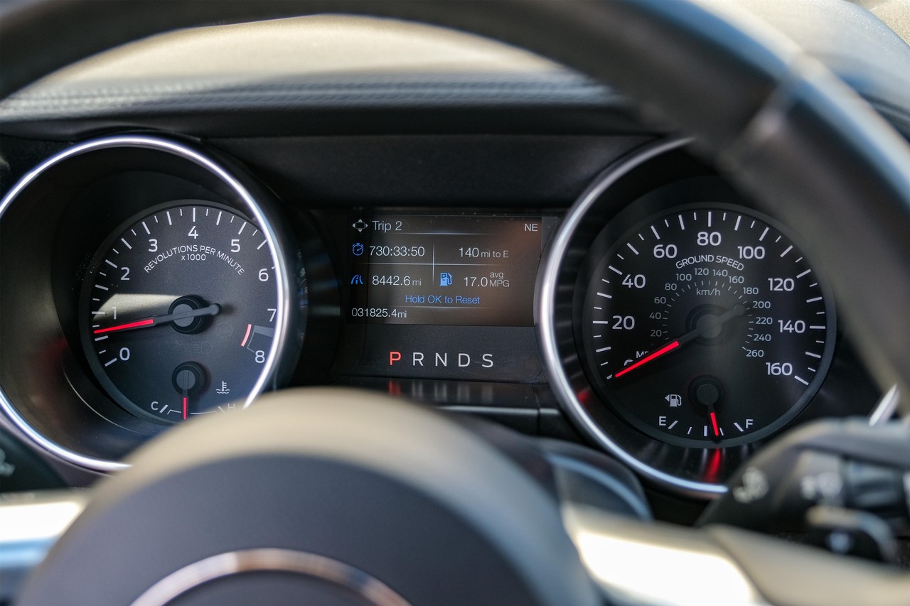 Ford Mustang Vehicle Main Gallery Image 17