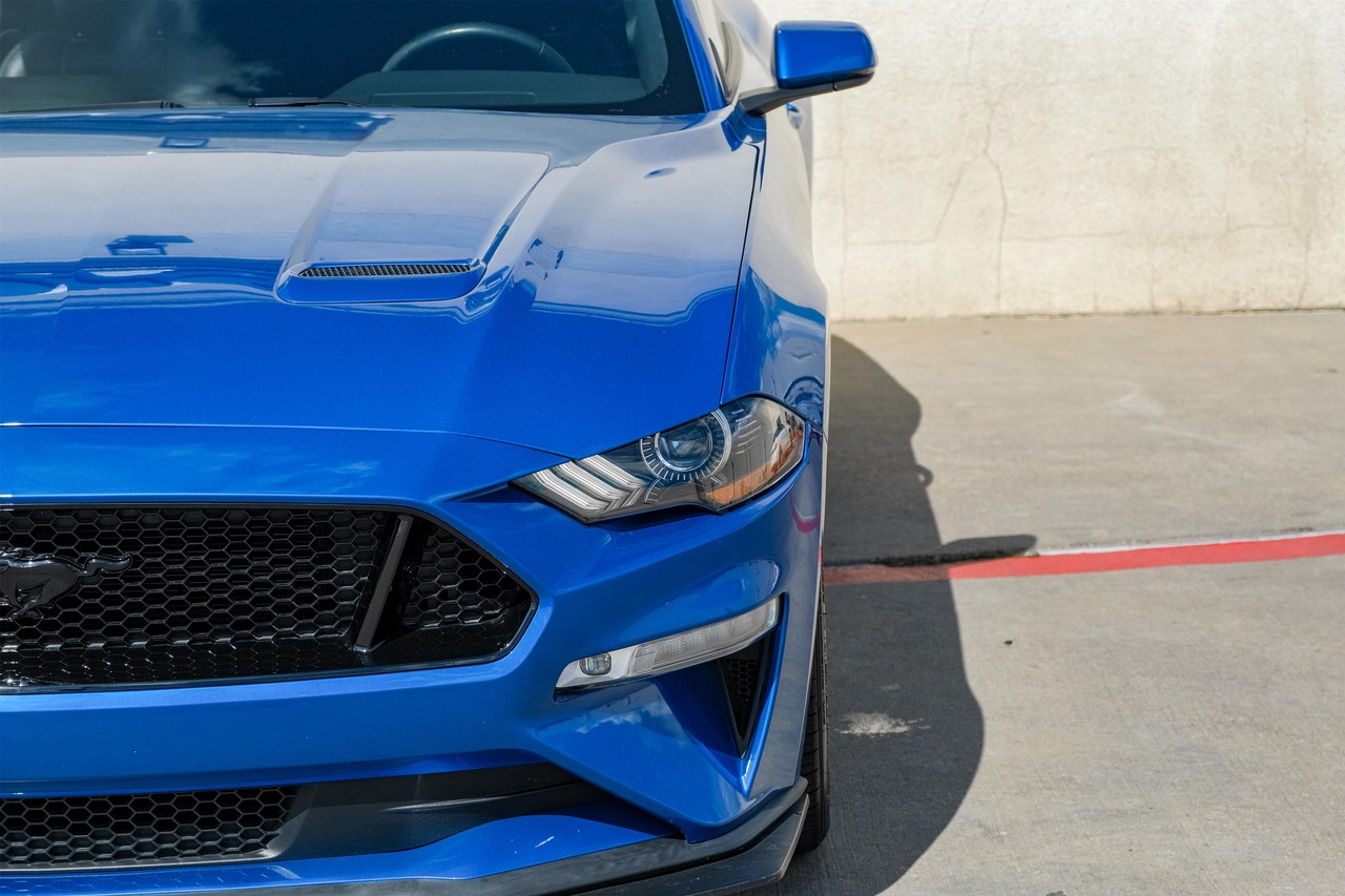 Ford Mustang Vehicle Main Gallery Image 40