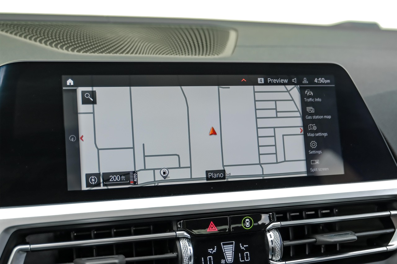 BMW 3 Series Vehicle Main Gallery Image 22