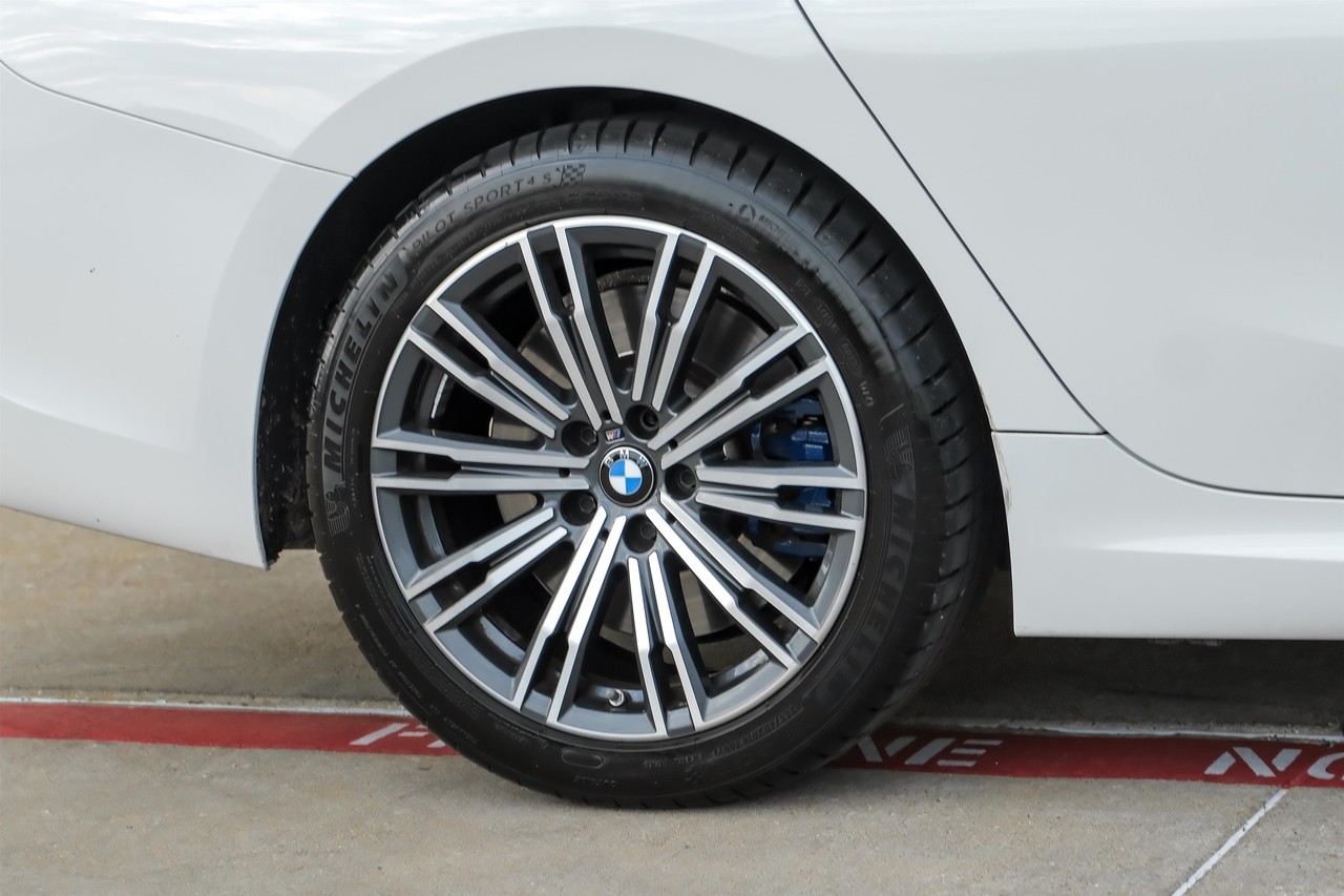 BMW 3 Series Vehicle Main Gallery Image 54