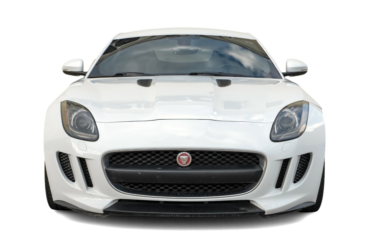 2017 Jaguar F-TYPE Premium photo 4