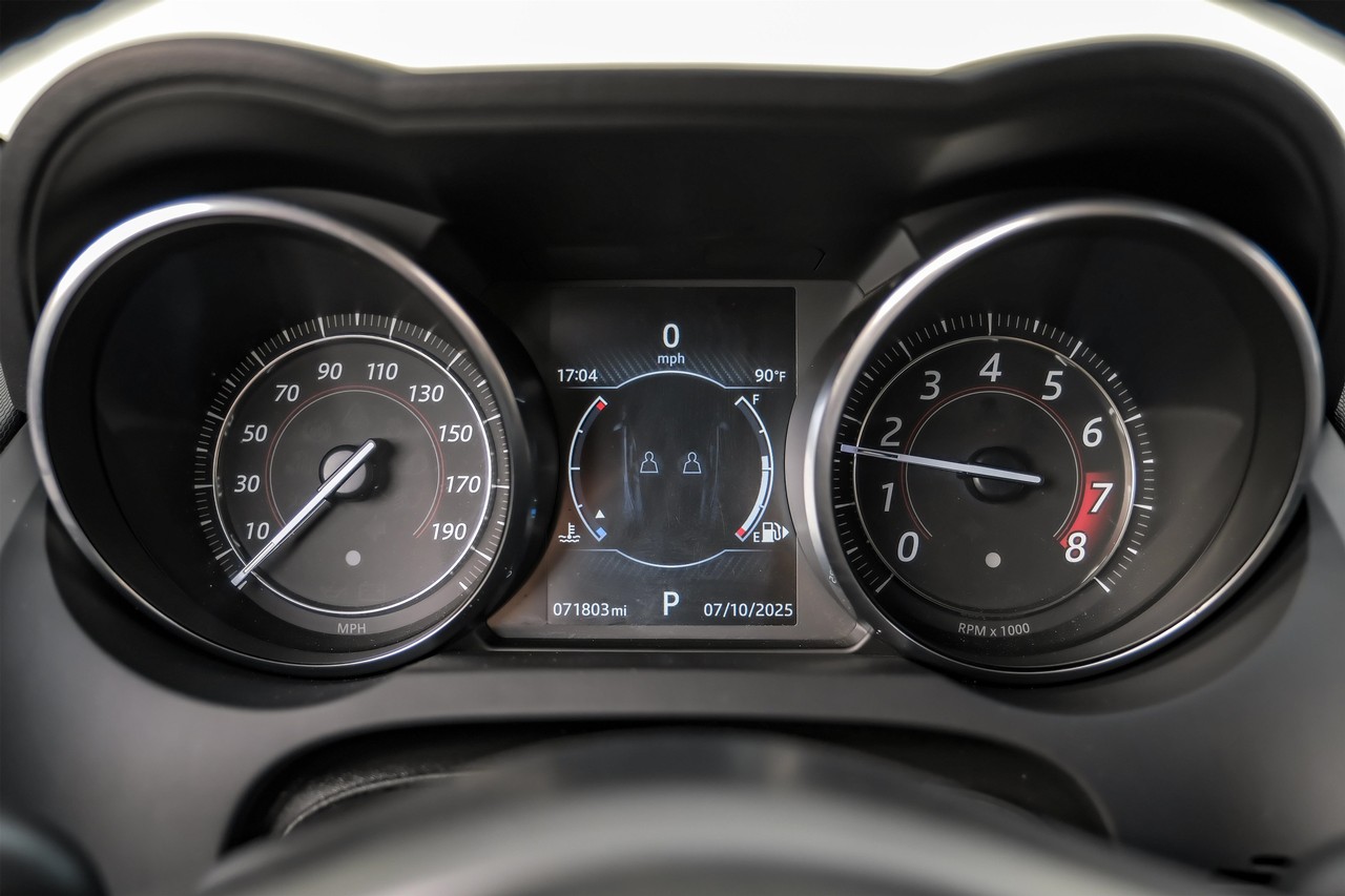 Jaguar F-Type Vehicle Main Gallery Image 16