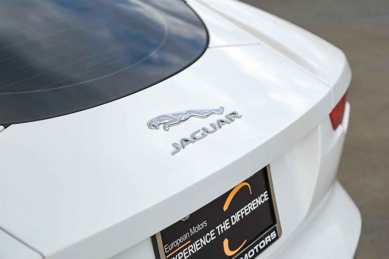 Jaguar F-Type Vehicle Main Gallery Image 46