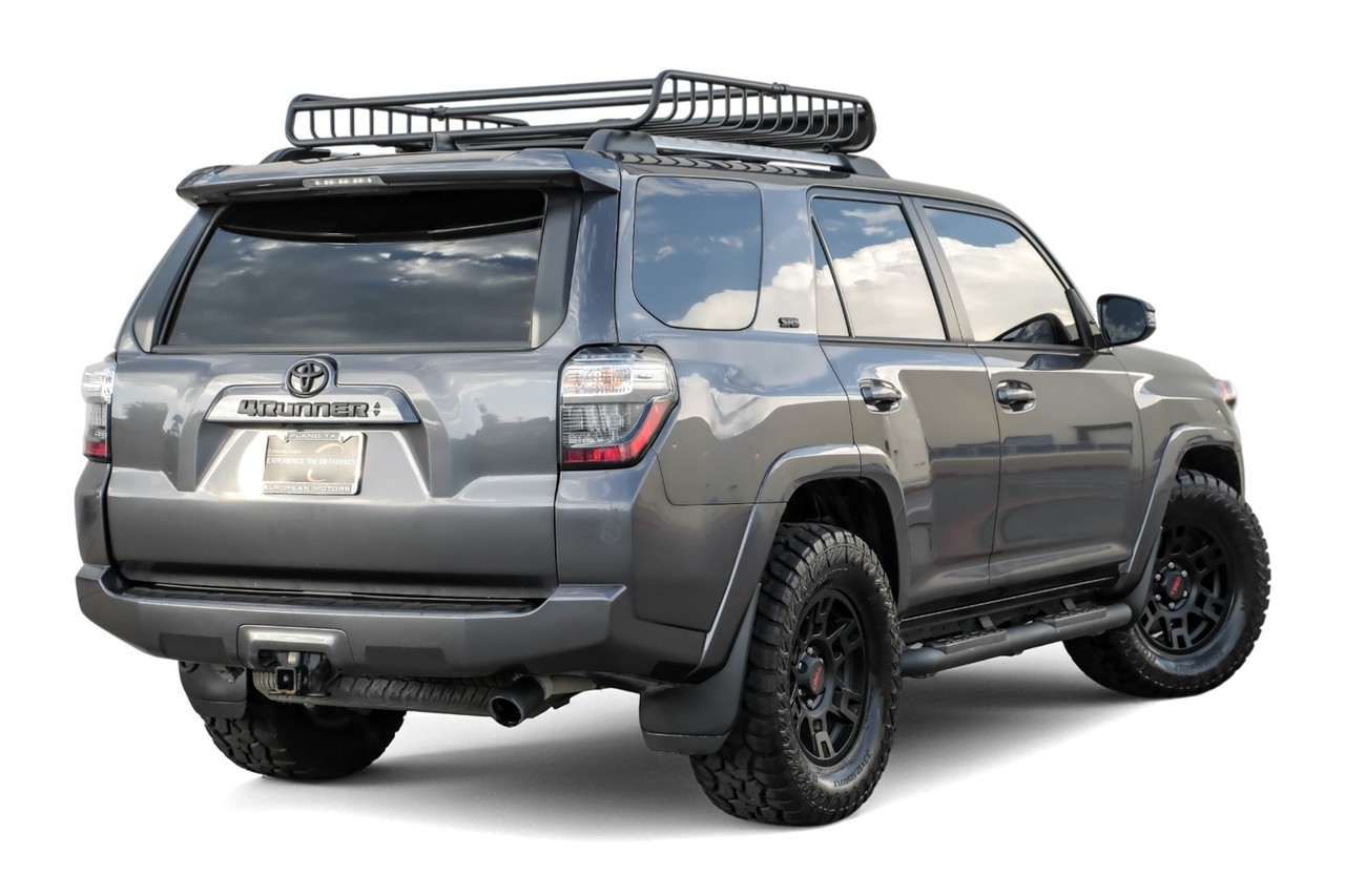 2023 Toyota 4Runner SR5 Premium photo 4