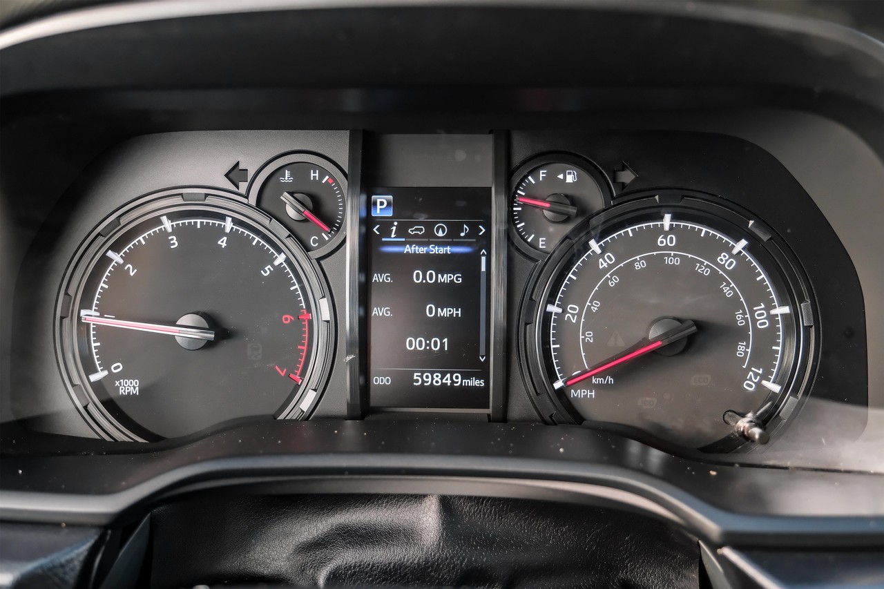 Toyota 4Runner Vehicle Main Gallery Image 20