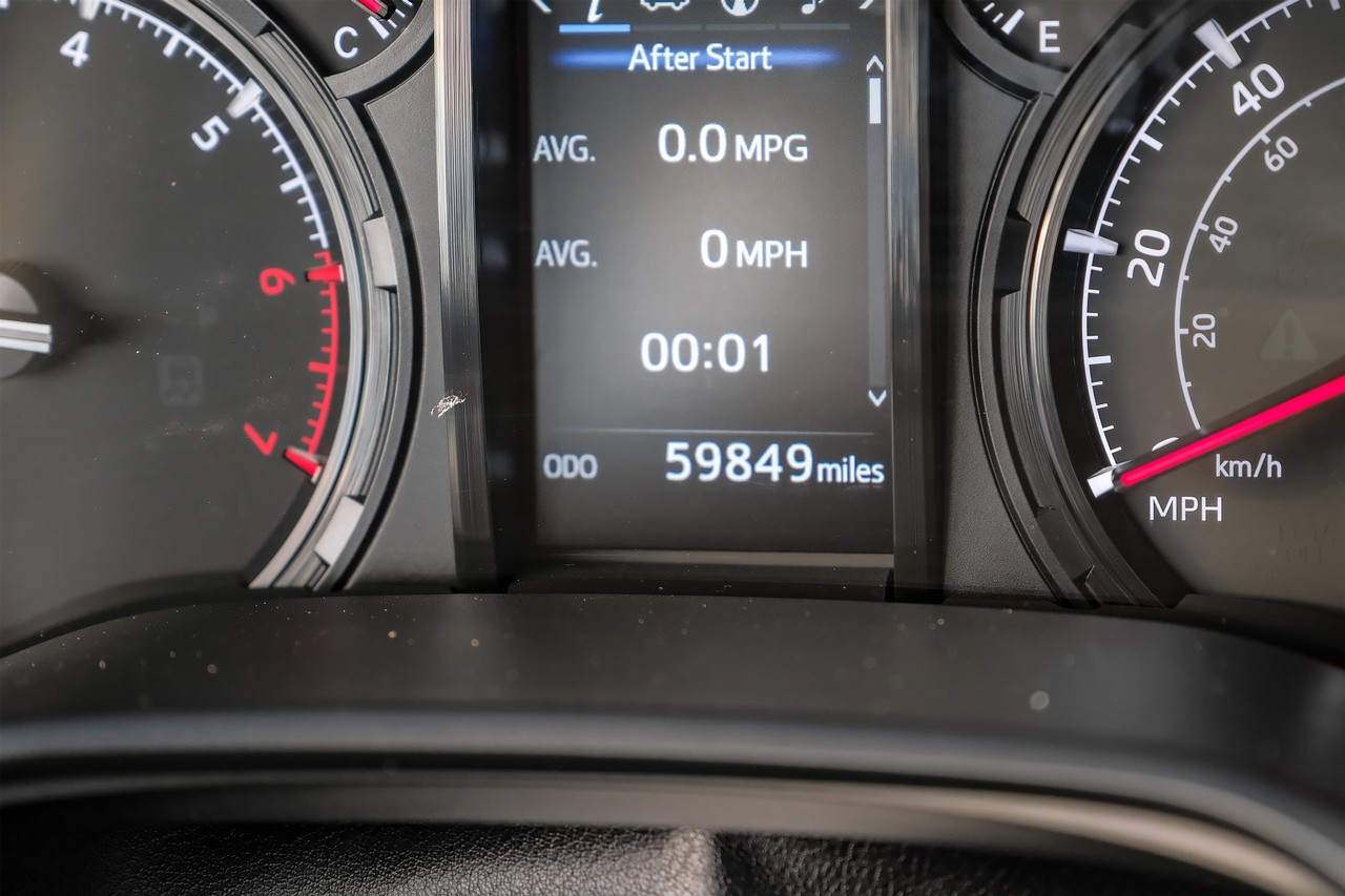 Toyota 4Runner Vehicle Main Gallery Image 21