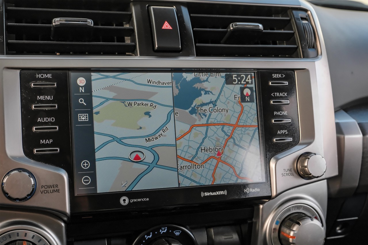 Toyota 4Runner Vehicle Main Gallery Image 23