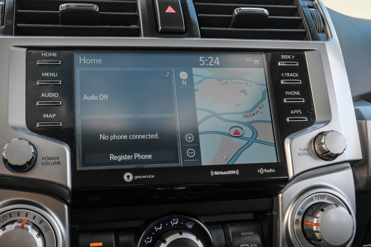Toyota 4Runner Vehicle Main Gallery Image 28