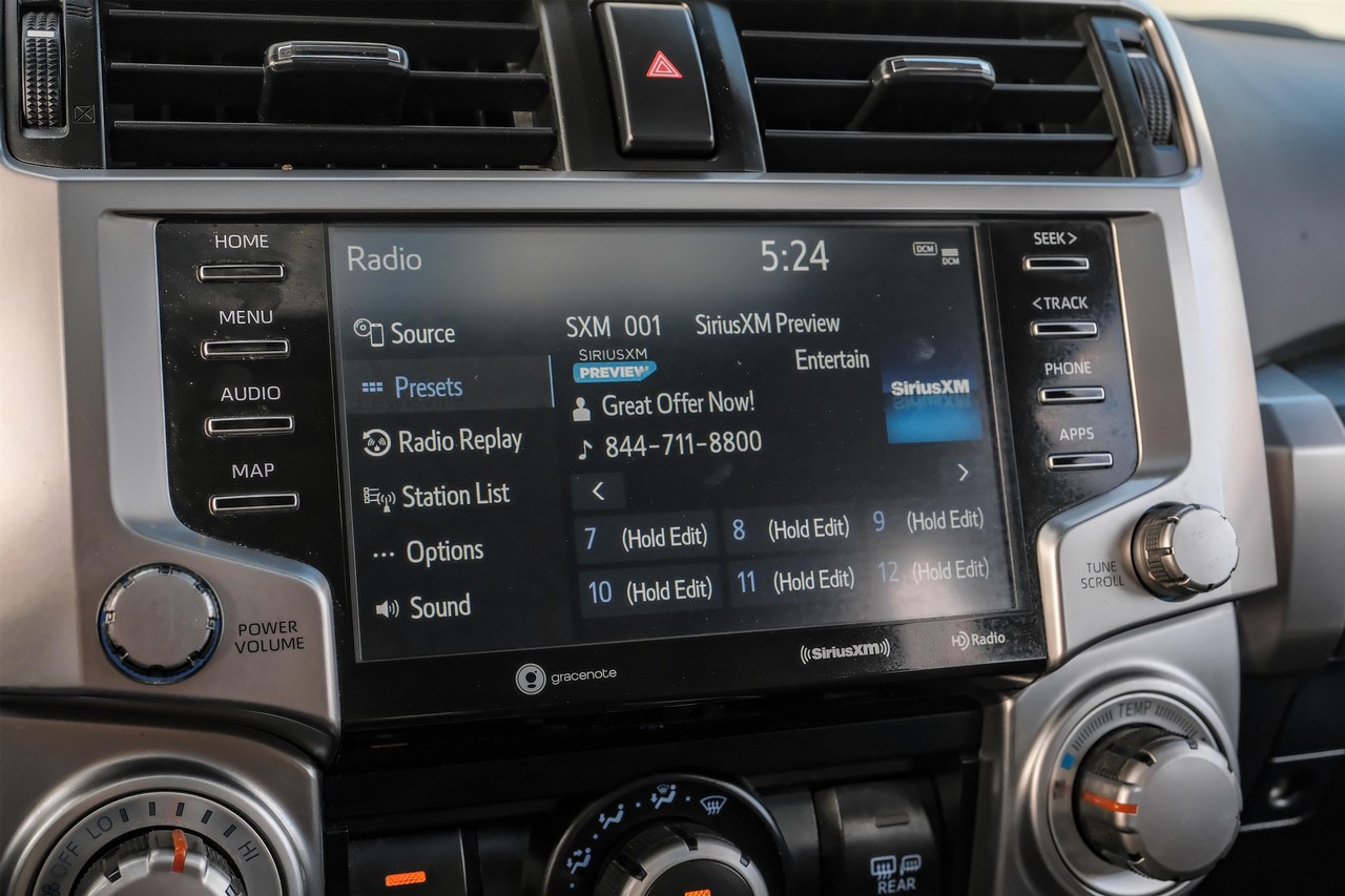 Toyota 4Runner Vehicle Main Gallery Image 29