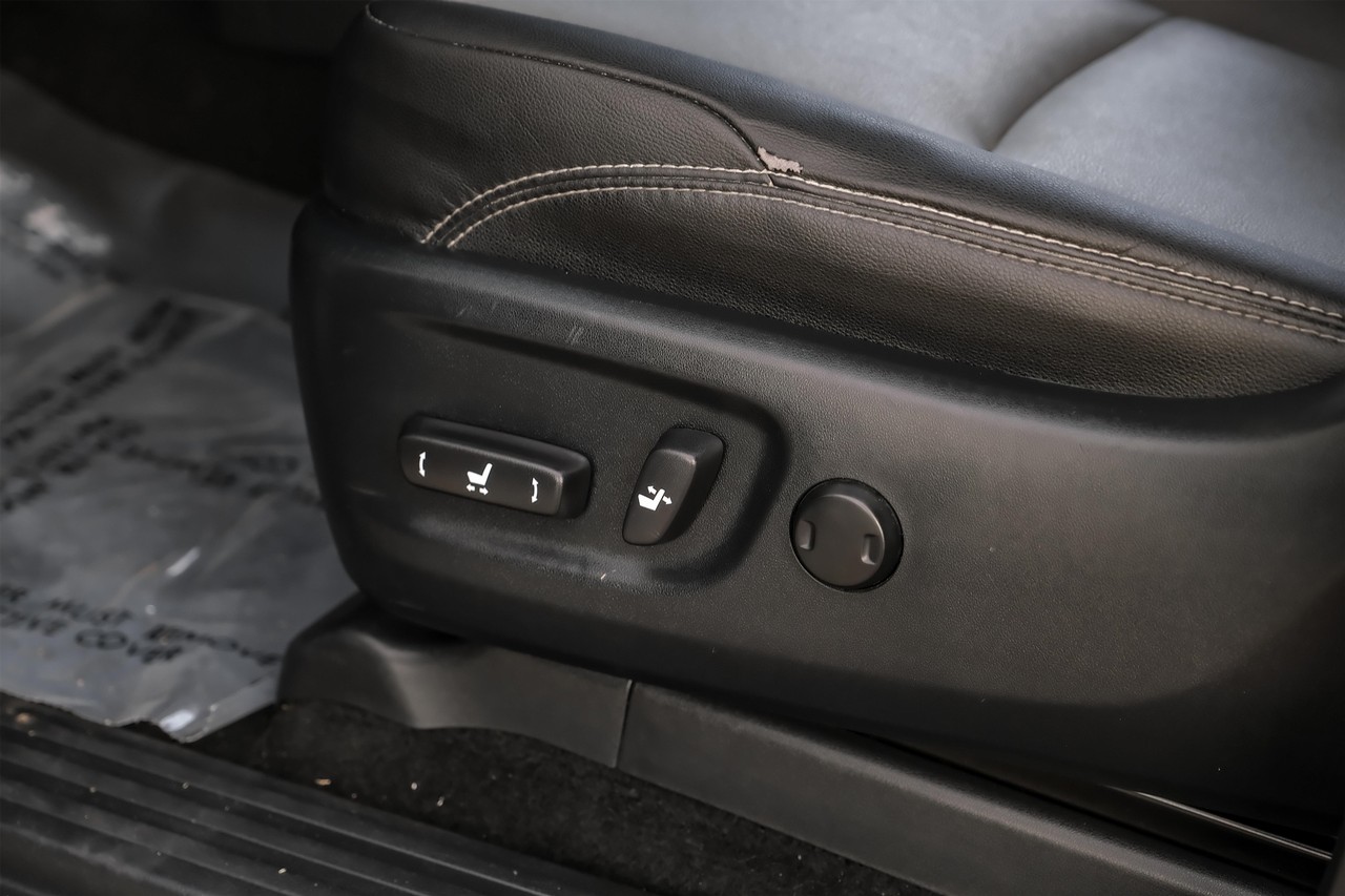 Toyota 4Runner Vehicle Main Gallery Image 32