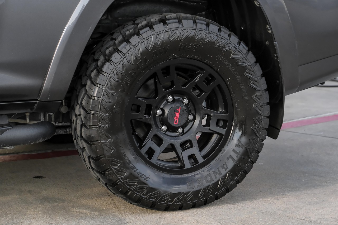 Toyota 4Runner Vehicle Main Gallery Image 53