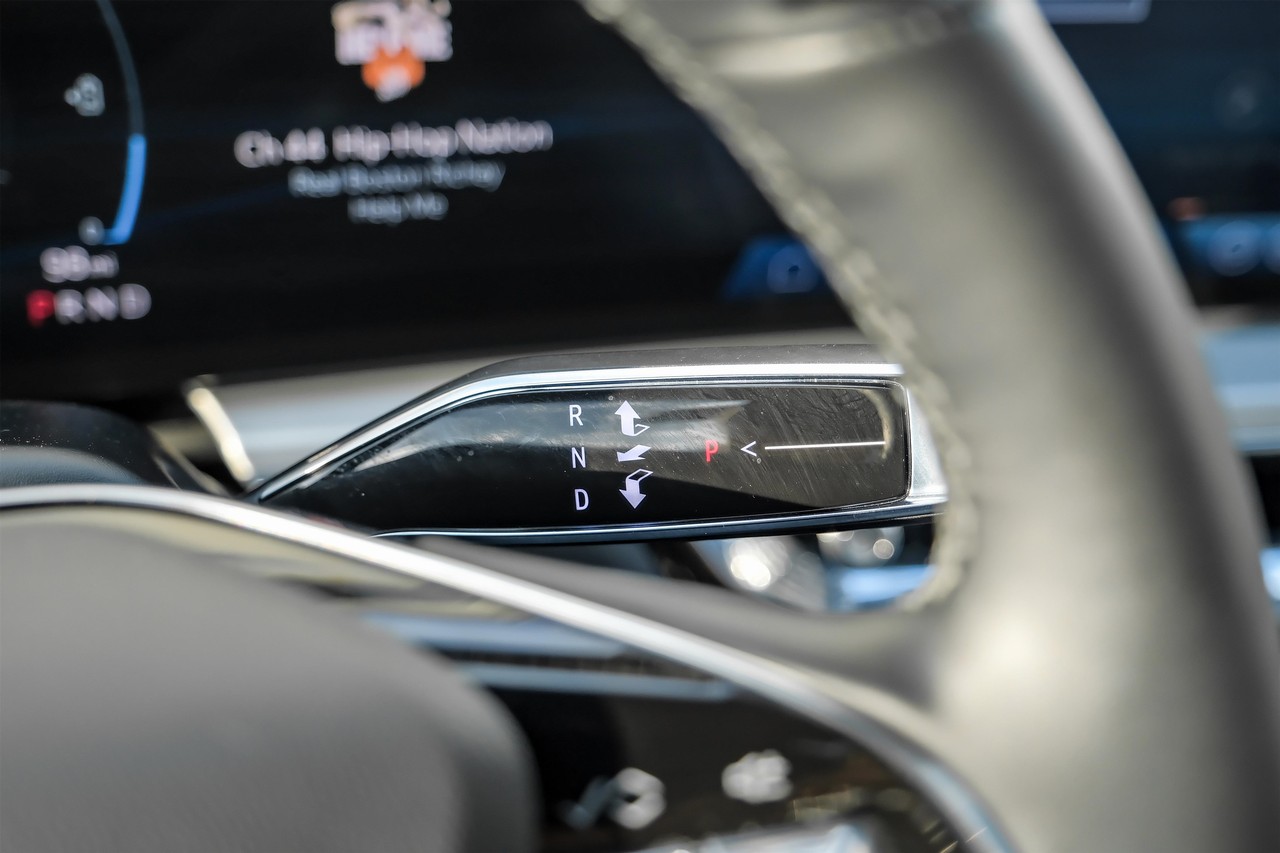 Cadillac LYRIQ Vehicle Main Gallery Image 29