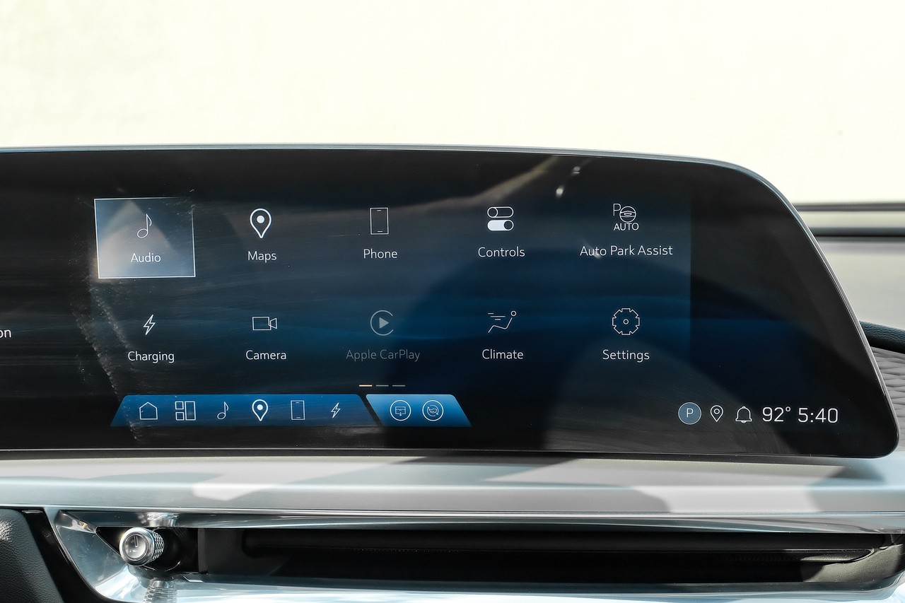 Cadillac LYRIQ Vehicle Main Gallery Image 32