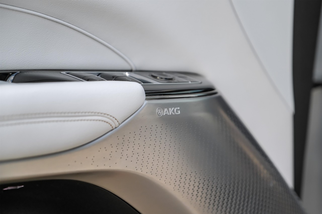 Cadillac LYRIQ Vehicle Main Gallery Image 51