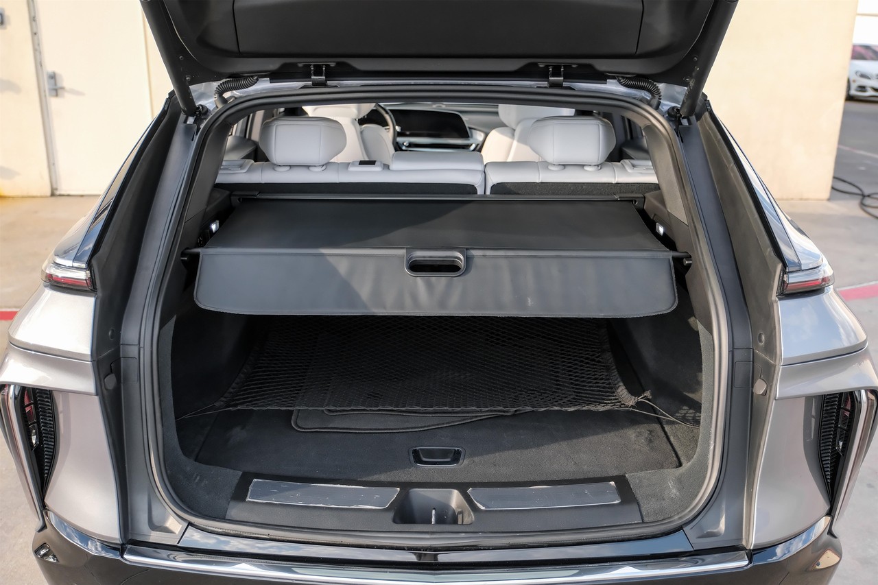 Cadillac LYRIQ Vehicle Main Gallery Image 62