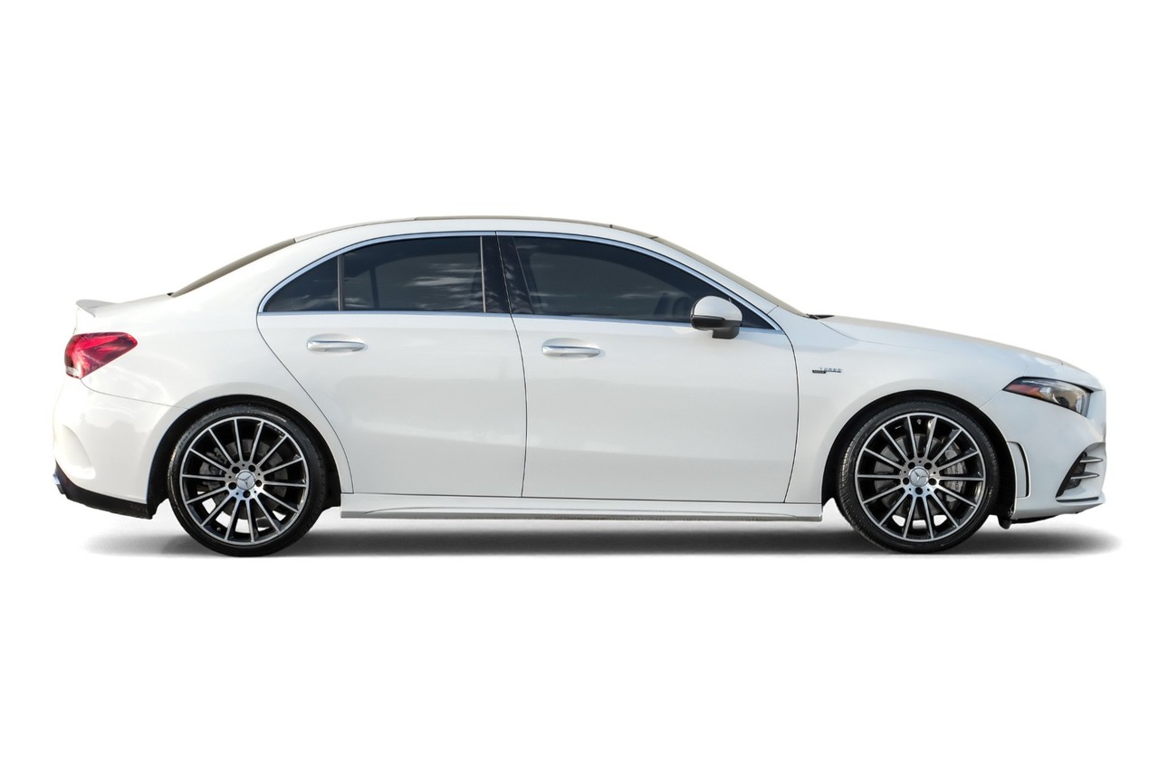 Mercedes-Benz A-Class Vehicle Main Gallery Image 08
