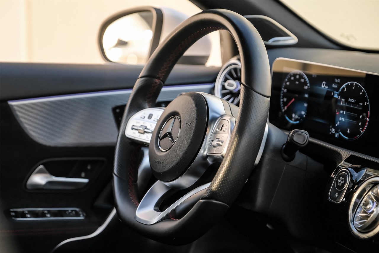 Mercedes-Benz A-Class Vehicle Main Gallery Image 13