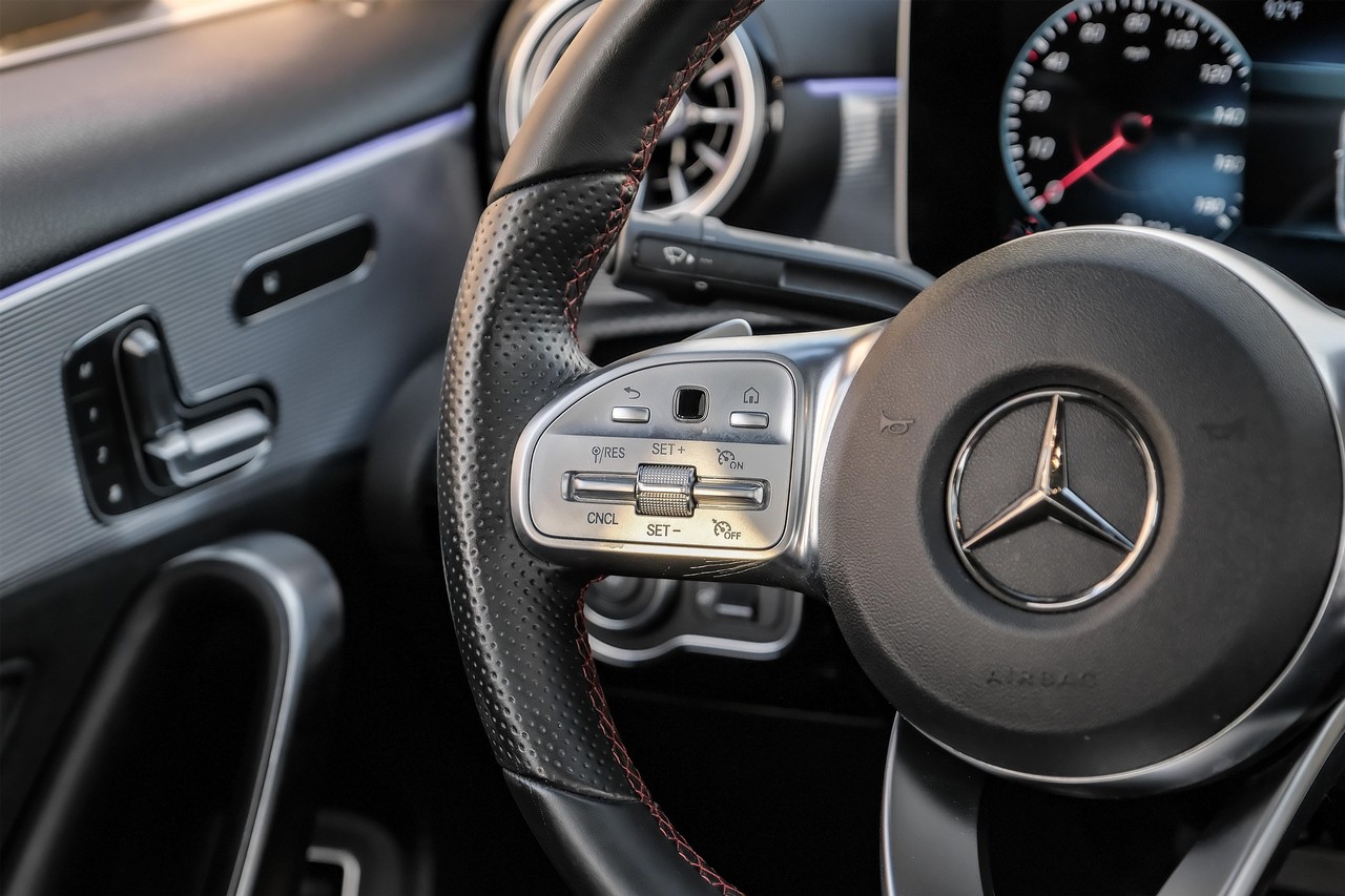 Mercedes-Benz A-Class Vehicle Main Gallery Image 16