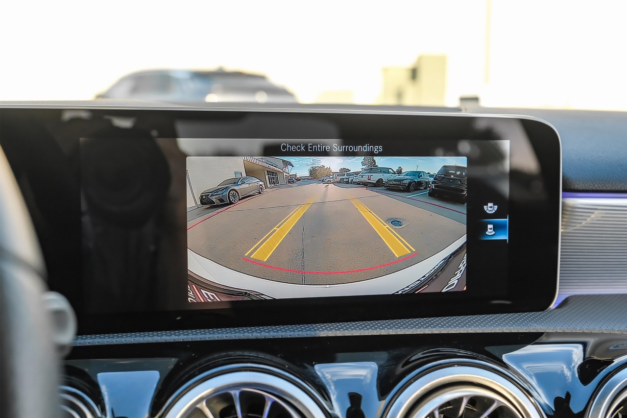Mercedes-Benz A-Class Vehicle Main Gallery Image 22