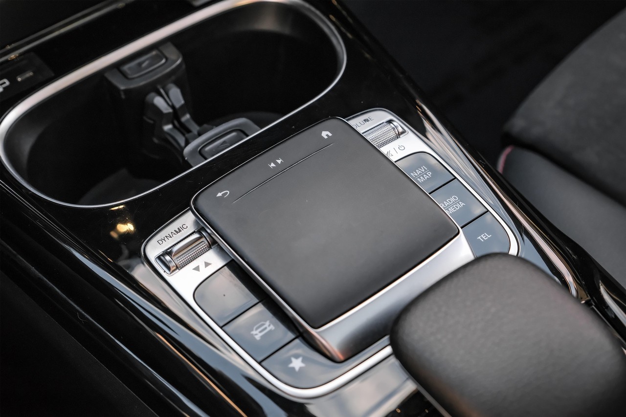 Mercedes-Benz A-Class Vehicle Main Gallery Image 23