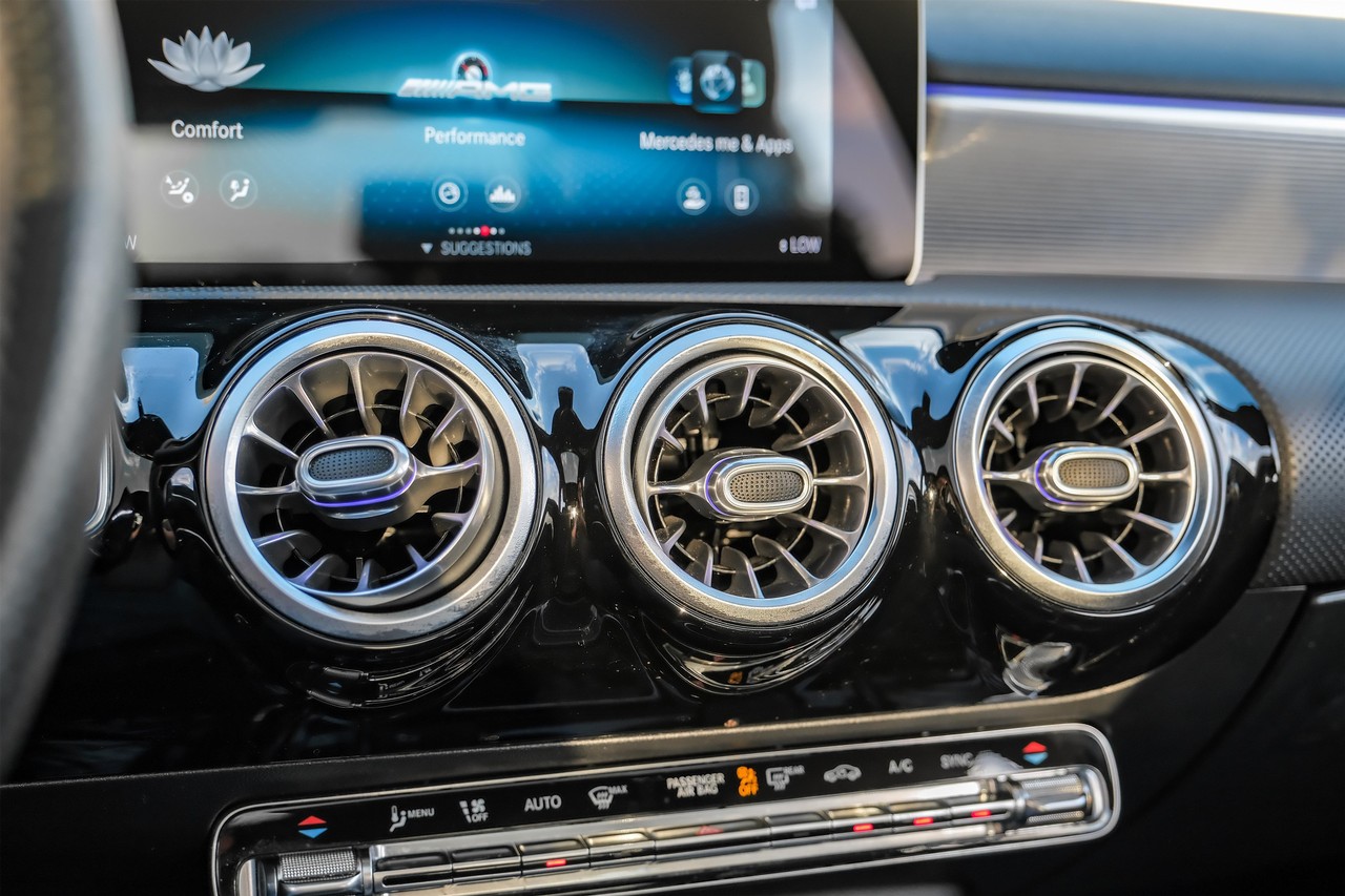 Mercedes-Benz A-Class Vehicle Main Gallery Image 24