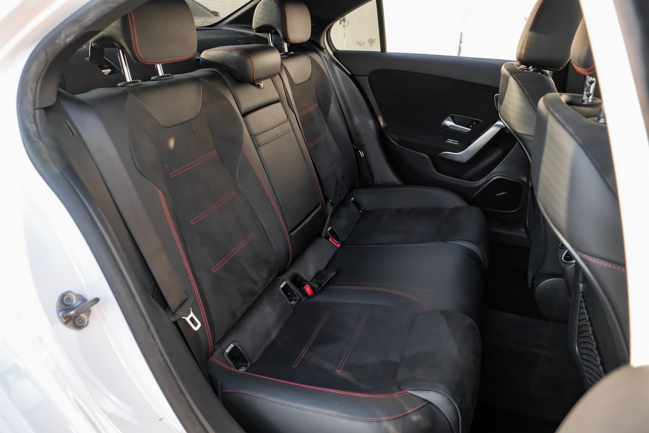 Mercedes-Benz A-Class Vehicle Main Gallery Image 33