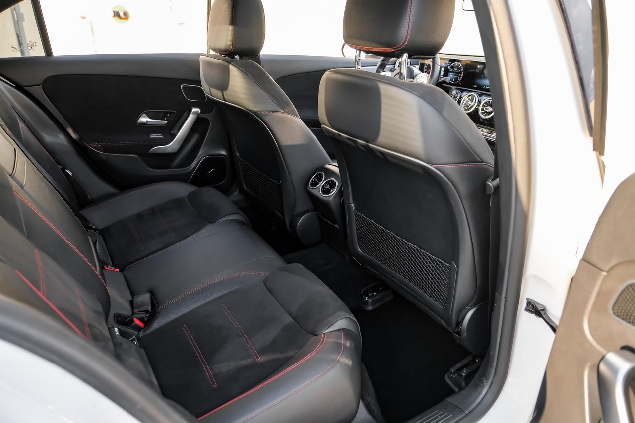 Mercedes-Benz A-Class Vehicle Main Gallery Image 34