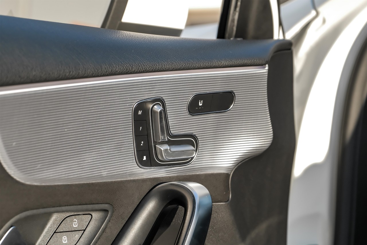 Mercedes-Benz A-Class Vehicle Main Gallery Image 41