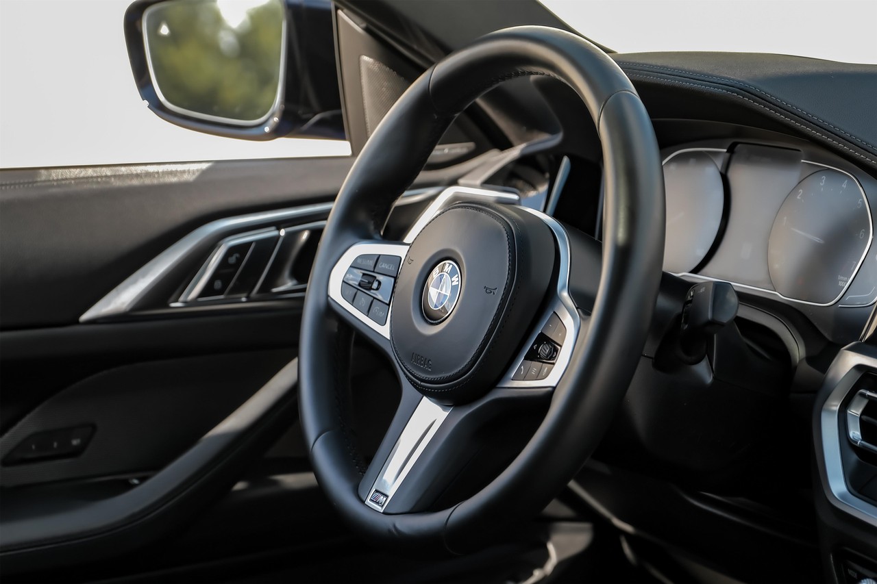 BMW 4 Series Vehicle Main Gallery Image 16