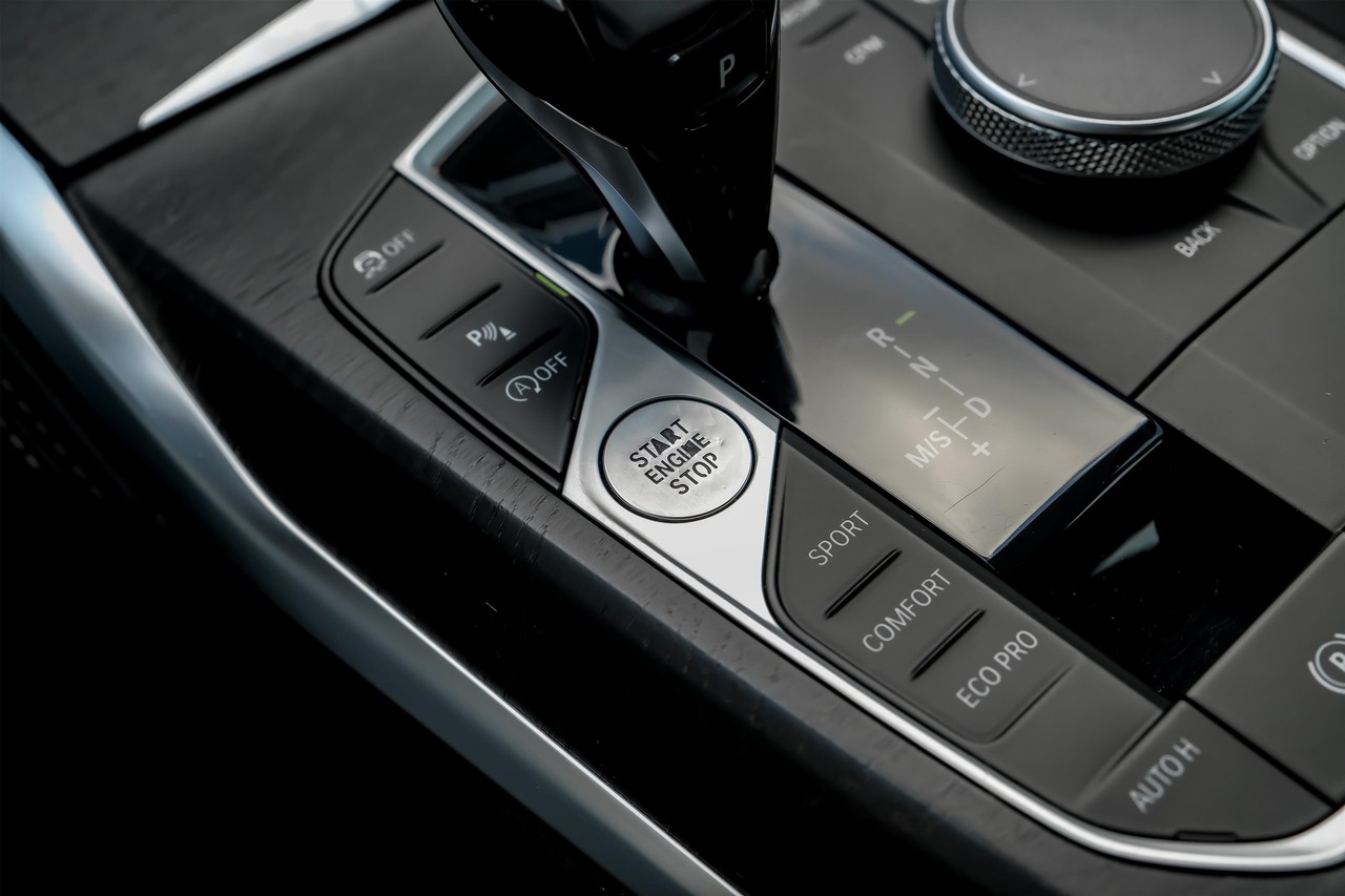 BMW 4 Series Vehicle Main Gallery Image 23