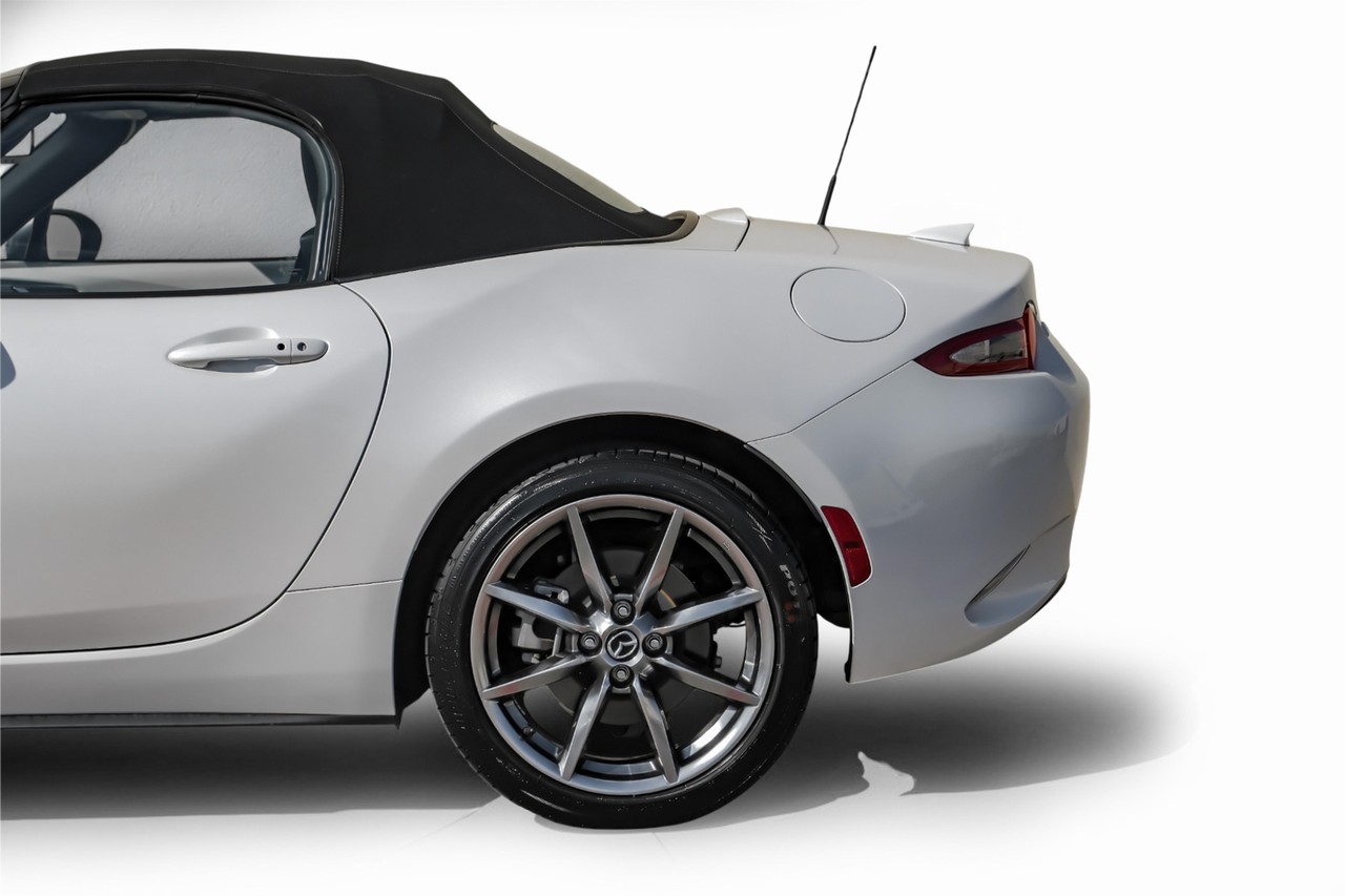 Mazda MX-5 Miata Vehicle Main Gallery Image 13