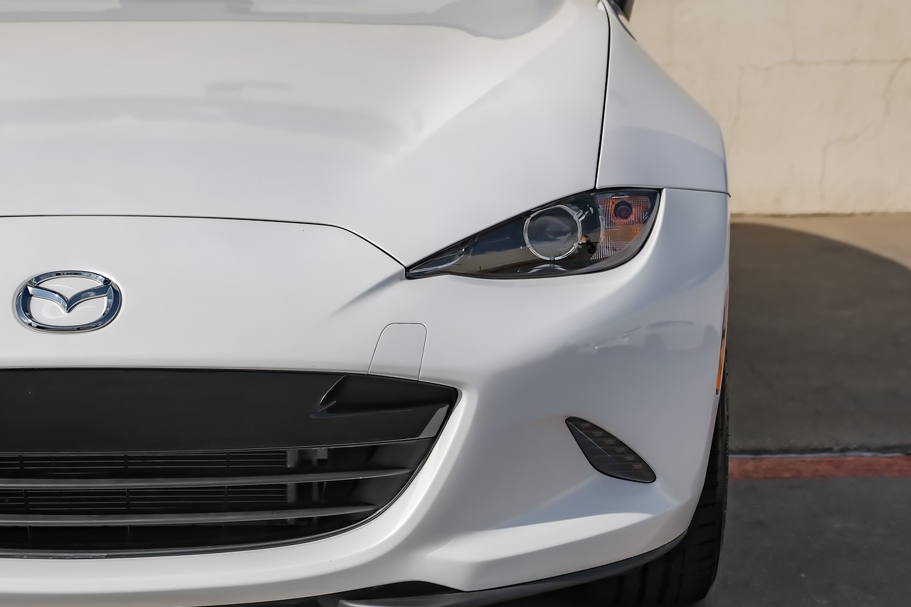 Mazda MX-5 Miata Vehicle Main Gallery Image 37
